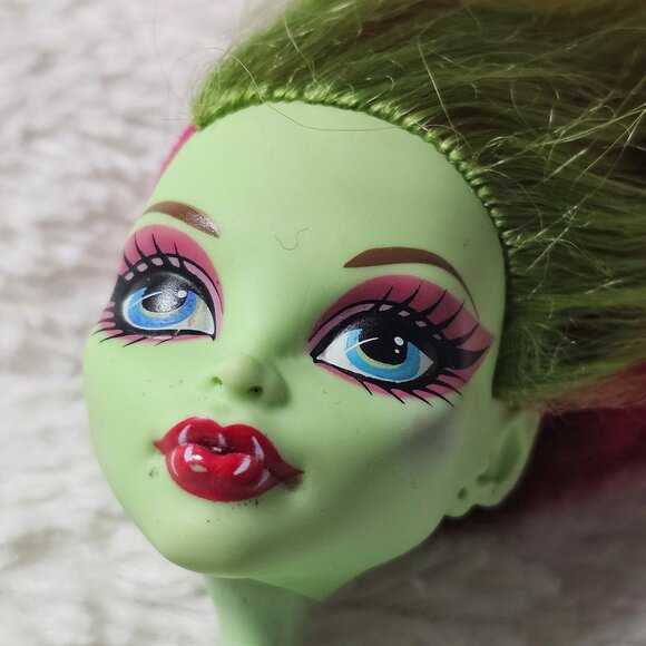 2012 Mattel Monster High Venus McFlytrap Between Classes Doll Missing Parts - Picture 2 of 12